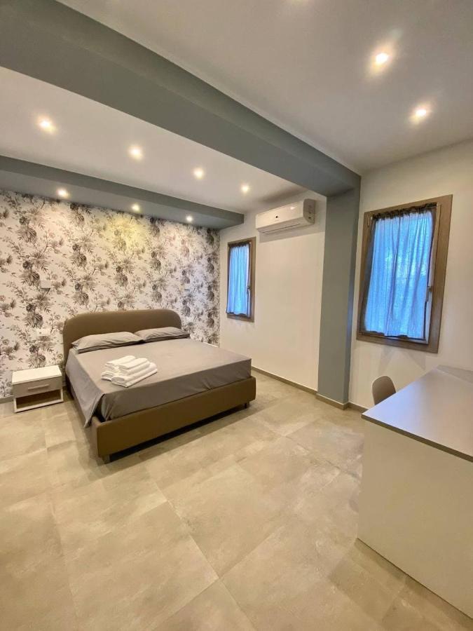 Floridida Rooms & Breakfast Marina dʼMarina dʼAndora Екстериор снимка