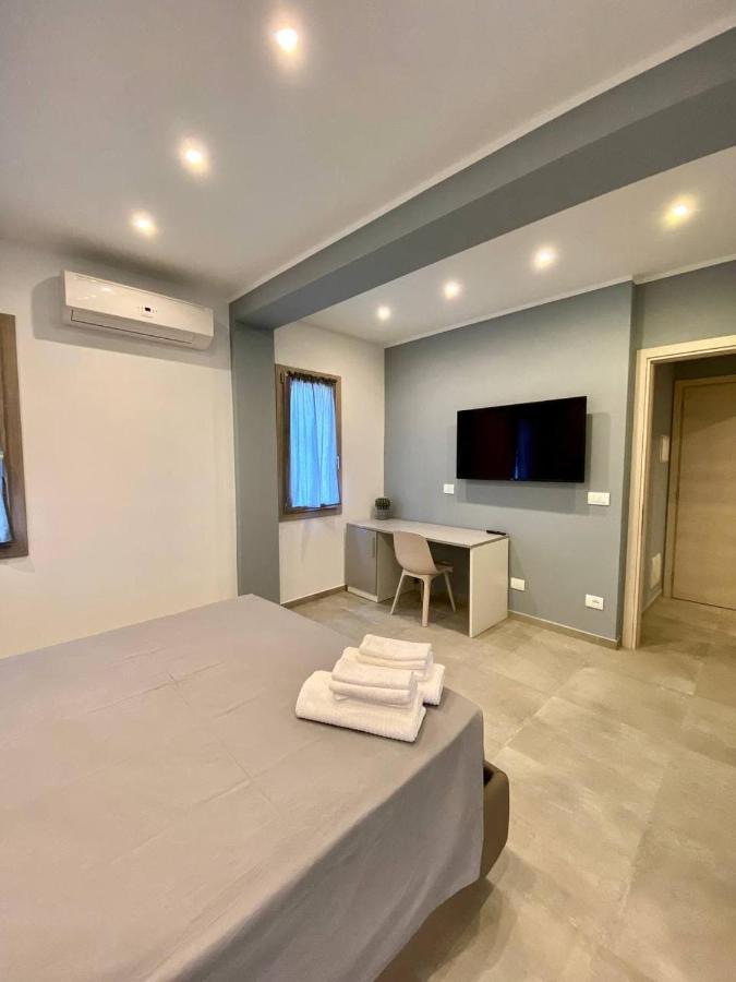 Floridida Rooms & Breakfast Marina dʼMarina dʼAndora Екстериор снимка