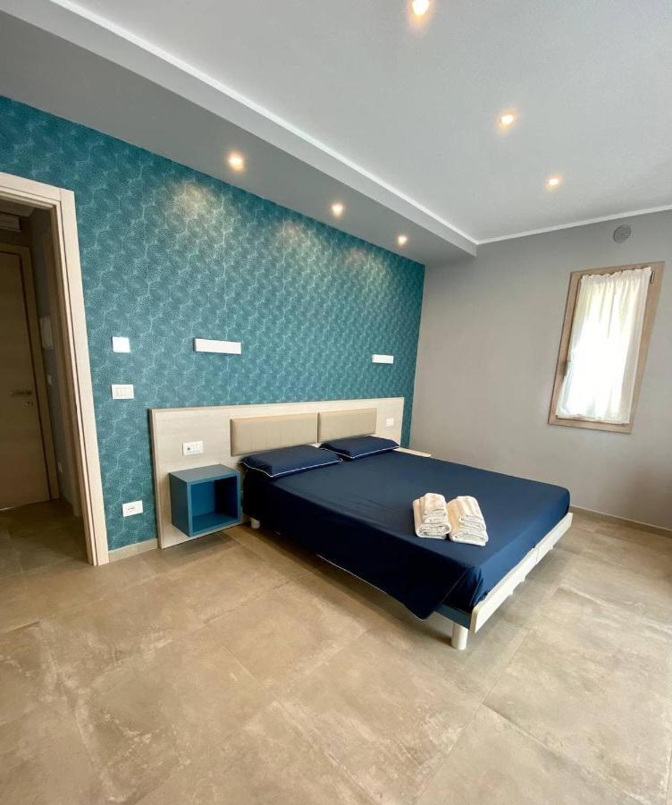 Floridida Rooms & Breakfast Marina dʼMarina dʼAndora Екстериор снимка