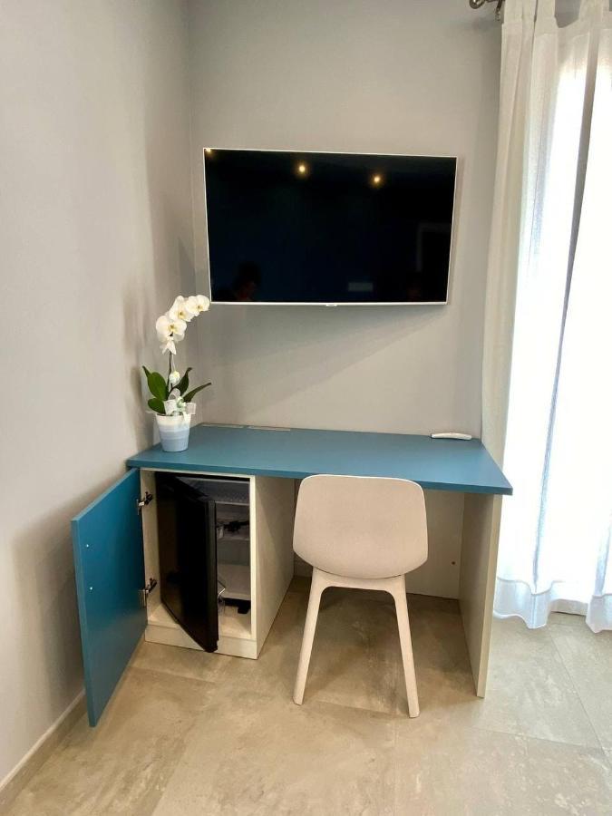 Floridida Rooms & Breakfast Marina dʼMarina dʼAndora Екстериор снимка